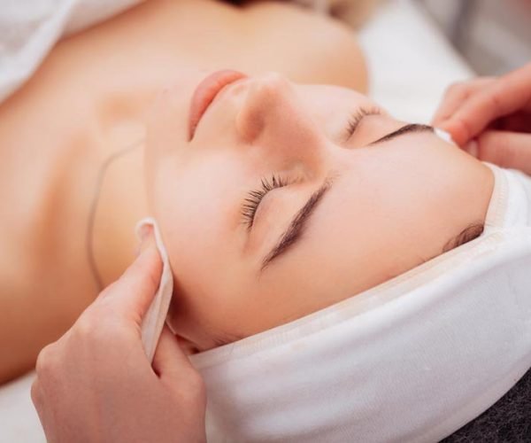 Palmerston-North-Facials-Amazing-Benefits-Of-Aromatherapy-Facials-Blog-Image